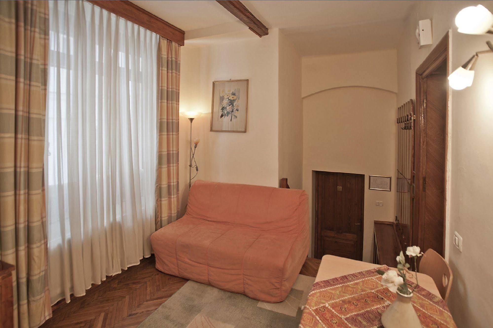 Vila Camelia Sinaia Exteriör bild